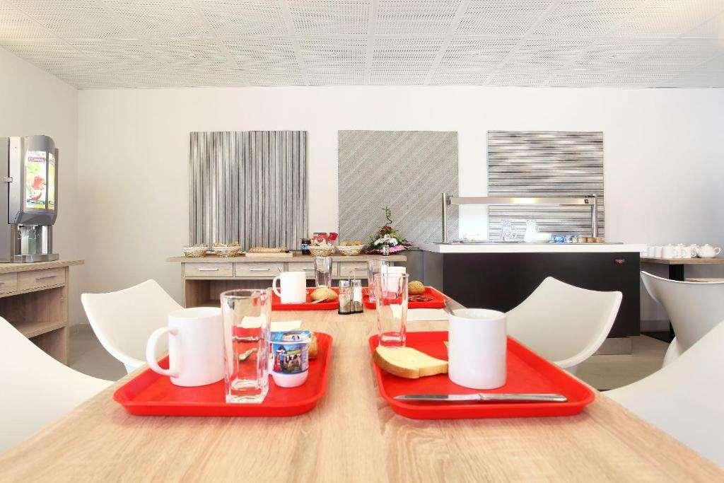 Appart Hotel Odalys City Marseille Le Dome Restoran fotoğraf